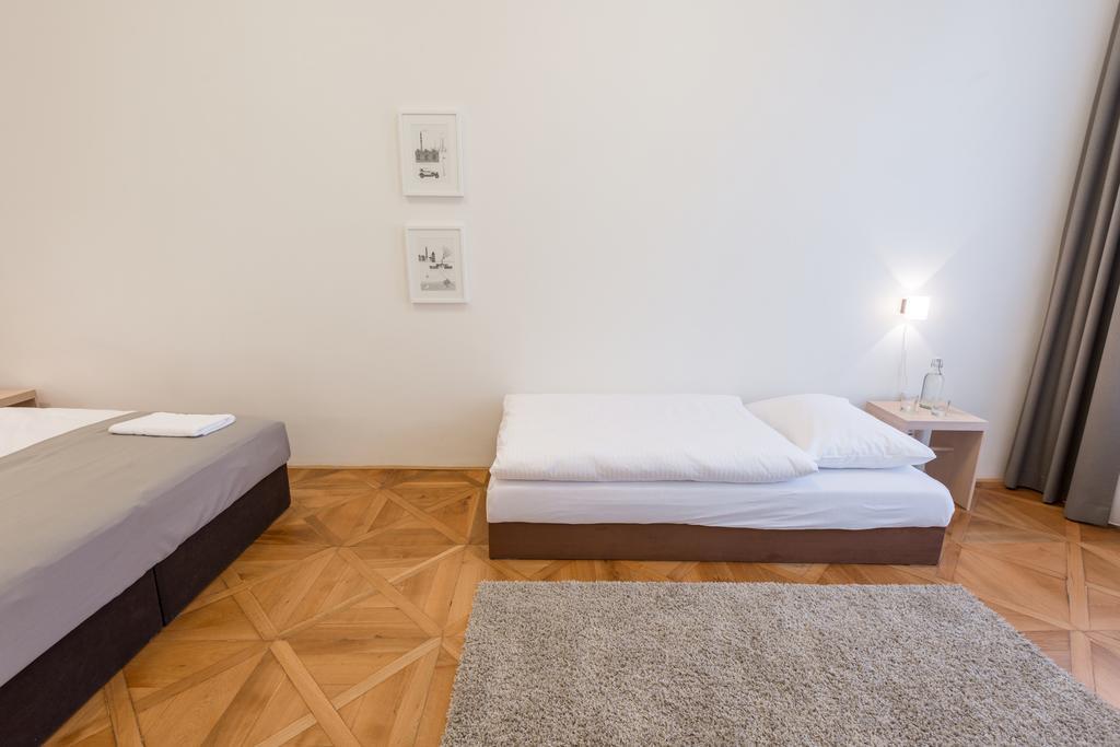 Vladislav Centre Apartment *