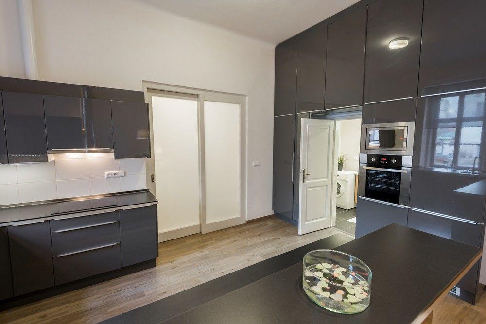 Vladislav Centre Apartment *
