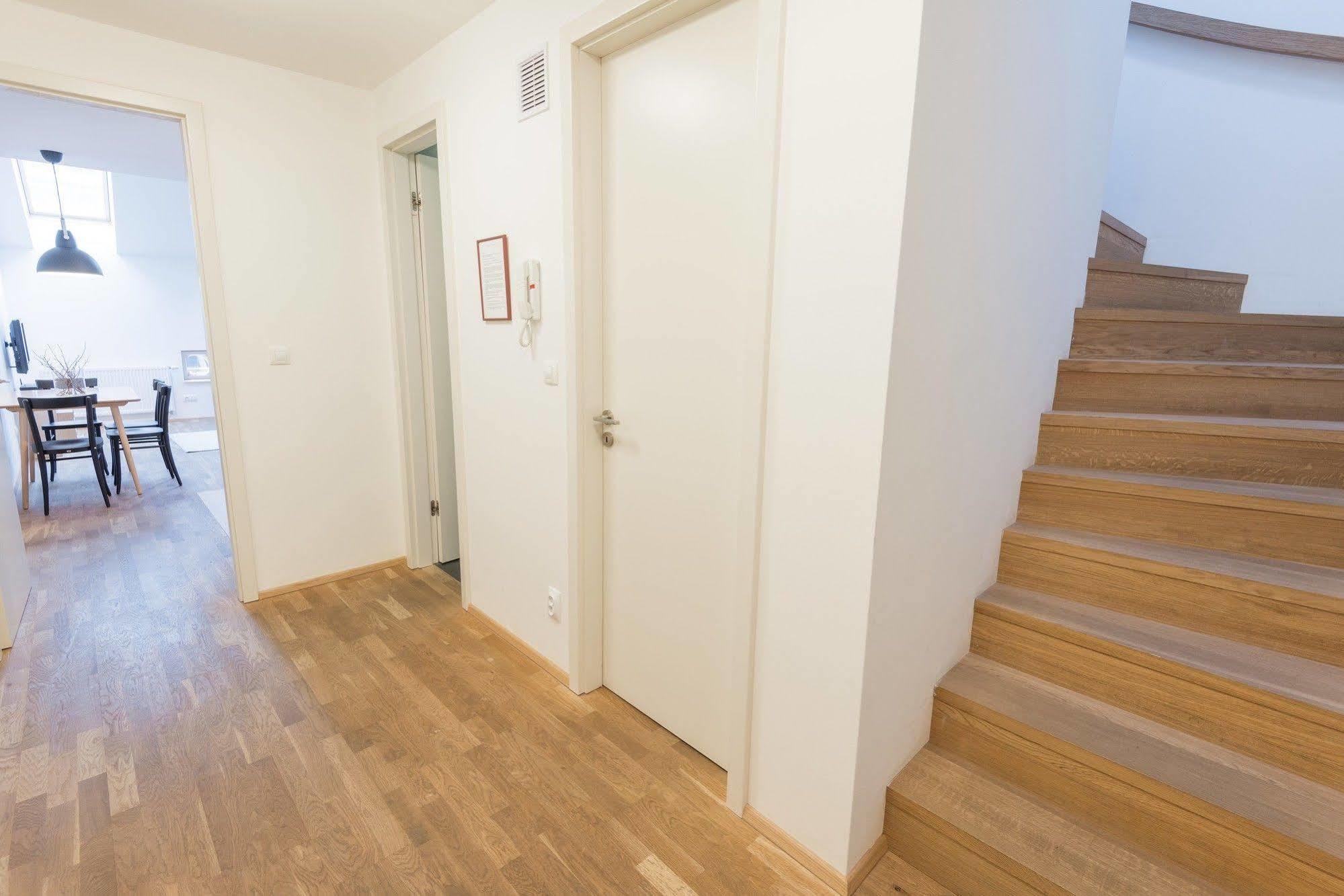 Vladislav Centre Apartment