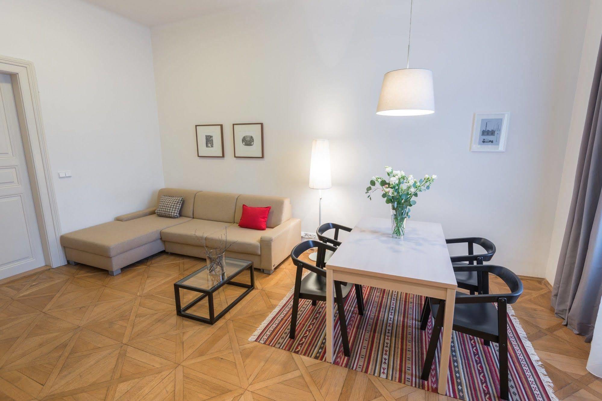 Apartment Vladislav Centre